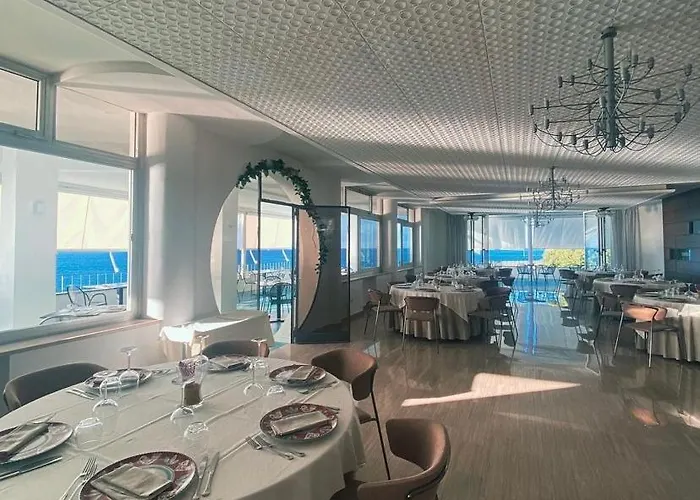 La Lucertola Hotel 4*