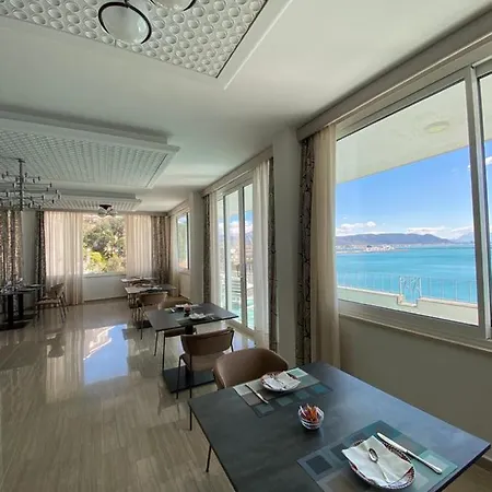 La Lucertola Hotel 4*