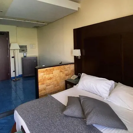 La Lucertola 4*