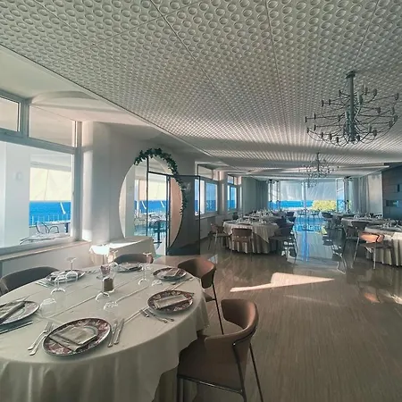 La Lucertola Hotel 4*