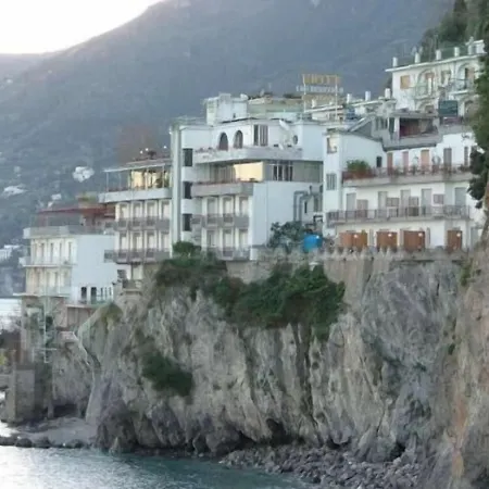 Hotel La Lucertola 4*