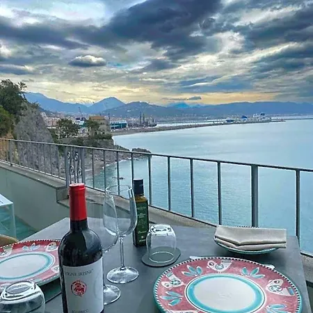 La Lucertola 4*