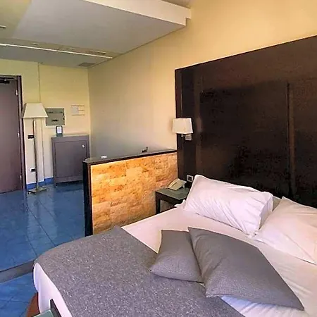 La Lucertola 4*